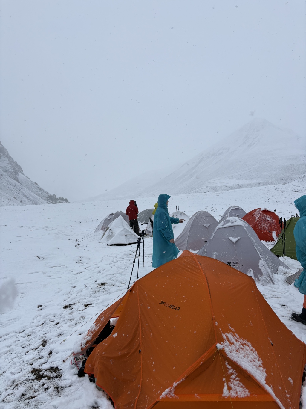 岭:徒步穿越者大撤离背后冰球突破豪华版致命冷龙(图2) 岭:徒步穿越者大撤离背后冰球突破豪华版致命冷龙(图2)