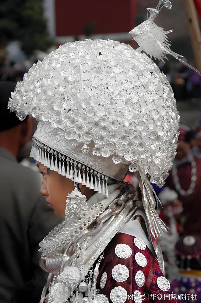 种深度主题游玩法解锁湘西隐藏体验冰球突破游戏张家界不止看山！3(图1)